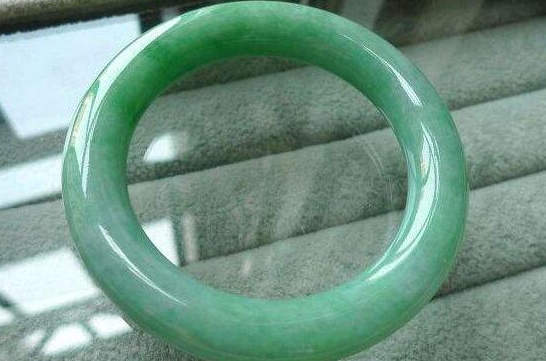 紫苏木手镯的功效和作用