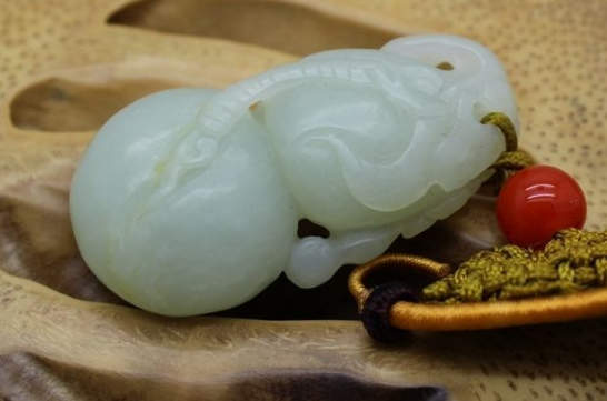 什么年龄的黄金平安扣适合佩戴？