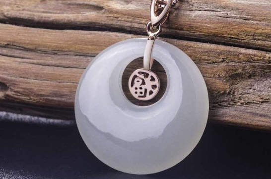 如何识别卡地亚的真假？