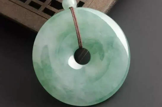 翡翠的密度是多少？
