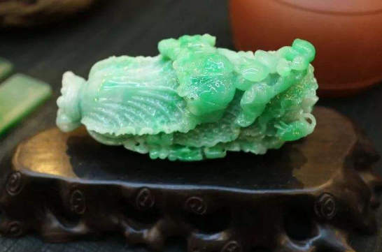 翡翠能用橄榄油保养吗？