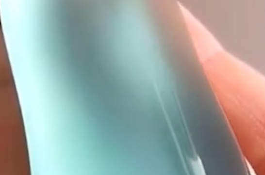 女性戴素圈戒指的意义