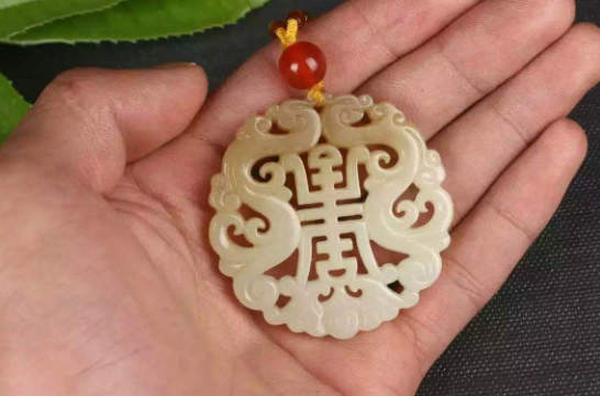 怎样用绳子打蝴蝶结？