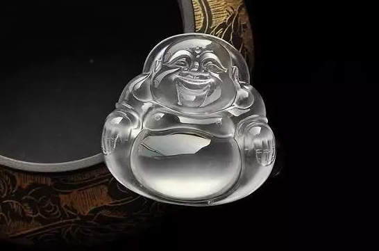 女性扳指的佩戴方法及其意义