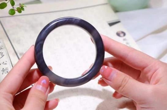 太赫兹手镯能碰水吗？